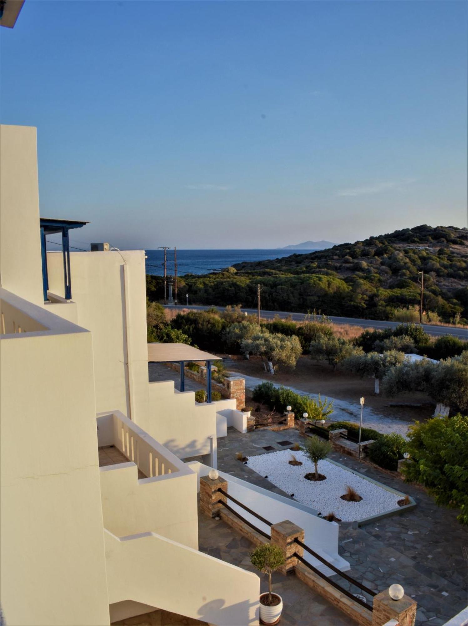 Villa Maniati Studios Agios Petros Exterior photo